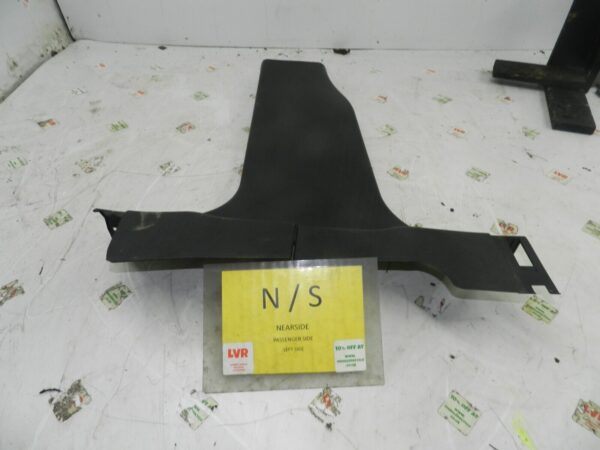 2011 NISSAN QASHQAI J10 MK1. PASSENGER SIDE B PILLAR LOWER TRIM