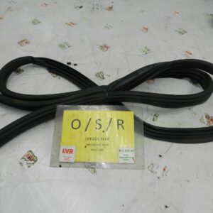 2011 NISSAN QASHQAI J10 MK1. DRIVER SIDE REAR DOOR RUBBER SEAL