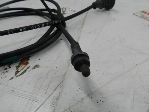 2011 NISSAN QASHQAI J10 MK1. BOOT LID RELEASE CABLE - Image 3