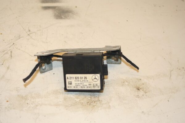MERCEDES CLK W209. A2118209126 ALARM CONTROL MODULE