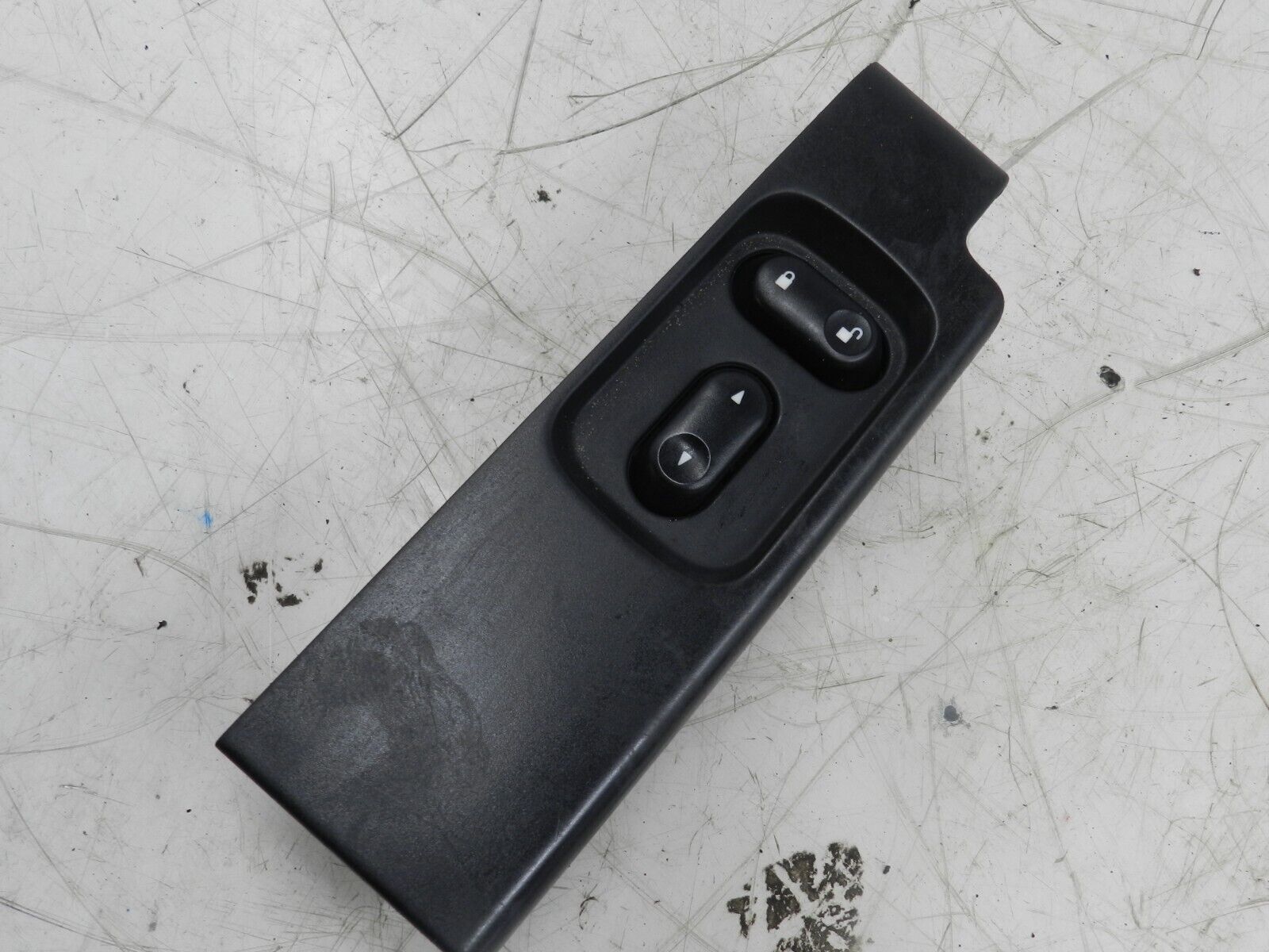 2006 LAND ROVER FREELANDER 1 FACELIFT TD4 L314. PASSENGER FRONT WINDOW SWITCH