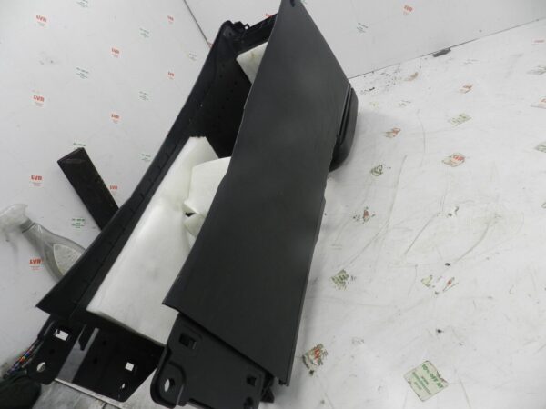 2011 NISSAN QASHQAI J10 MK1. CENTRE CONSOLE WITH ARM REST - Image 4
