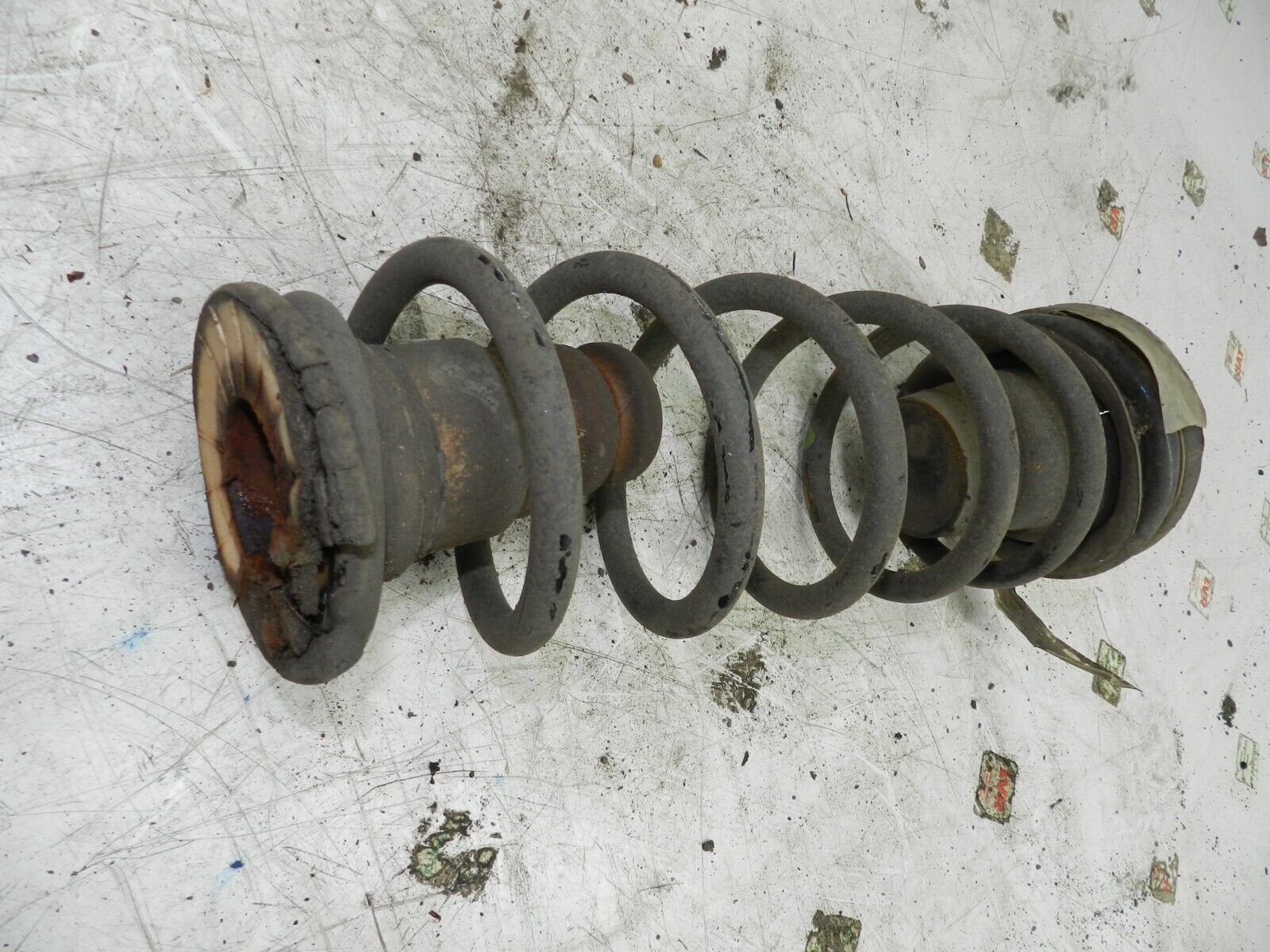 2015 CITROEN BERLINGO MK2. REAR SUSPENSION SPRING