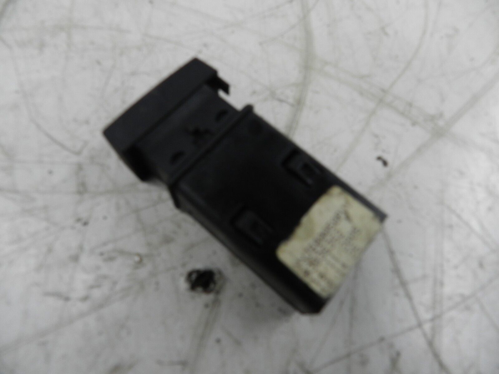 2006 LAND ROVER FREELANDER 1 FACELIFT TD4 L314. SWITCH BLANK PLATE - Image 2