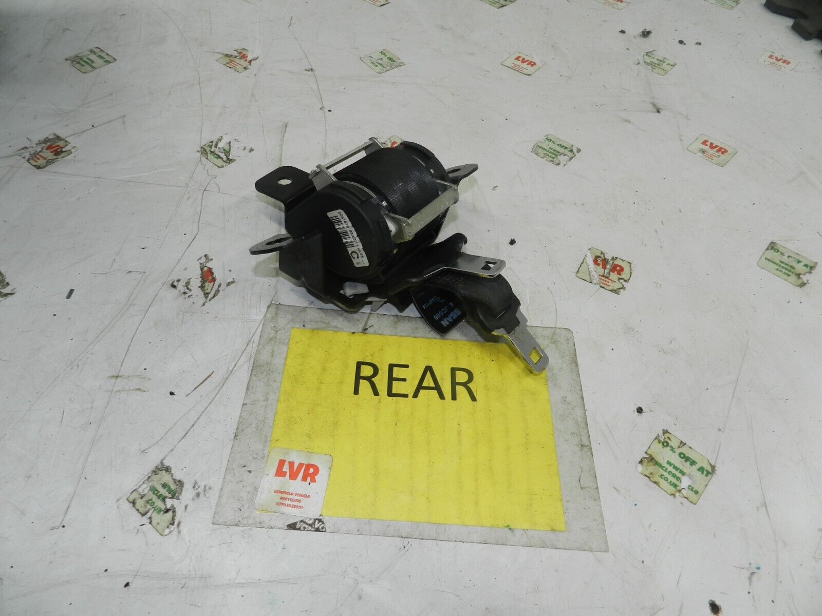 2011 NISSAN QASHQAI J10 MK1. REAR MIDDLE SEAT BELT
