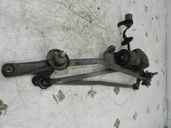 (138) 1998 HONDA ACCORD MK6. WIPER MOTOR AND LINKAGE