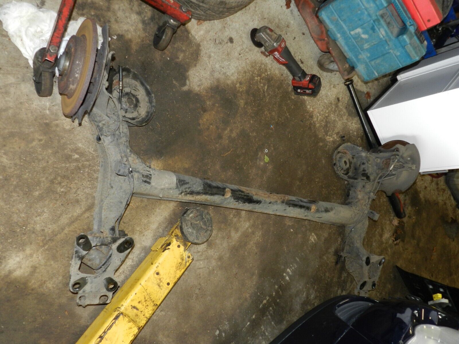 2015 CITROEN BERLINGO MK2. REAR SUSPENSION AXLE - Image 2