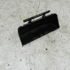 1990 VOLVO 700 740. FUSE BOX COVER LID