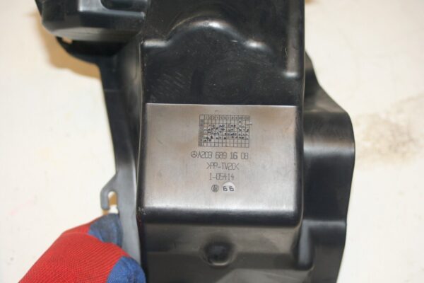 MERCEDES CLK W209. A203 689 1608 BRAKE PEDAL HOUSING - Image 4
