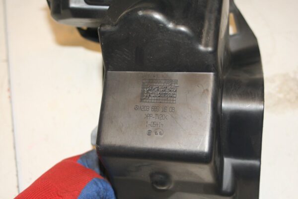 MERCEDES CLK W209. A203 689 1608 BRAKE PEDAL HOUSING - Image 5