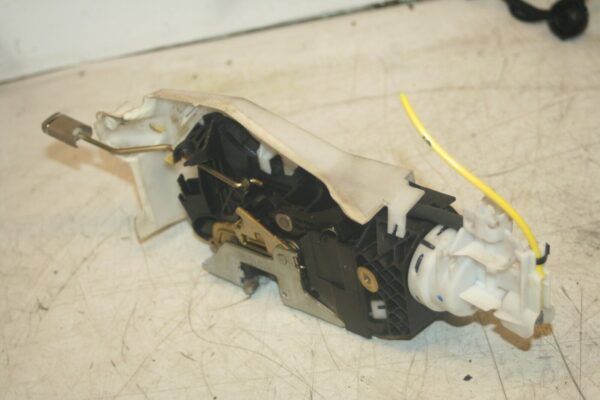 2005 MERCEDES S CLASS W220. PASSENGER SIDE FRONT DOOR LOCK MOTOR MECHANISM - Image 3