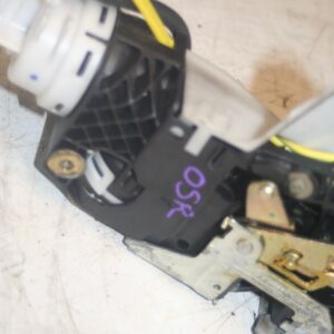 2005 MERCEDES S CLASS W220. DRIVER SIDE REAR DOOR LOCK MOTOR MECHANISM