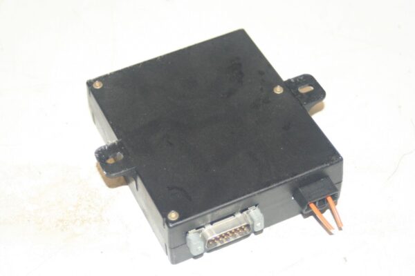 MERCEDES CLK W209. A2038200285 BLUETOOTH CONTROL UNIT - Image 2
