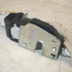 2005 MERCEDES S CLASS W220. PASSENGER SIDE REAR DOOR LOCK MOTOR MECHANISM