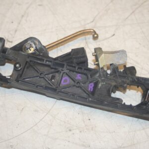 2005 MERCEDES S CLASS W220. DRIVER SIDE REAR DOOR HANDLE FRAME