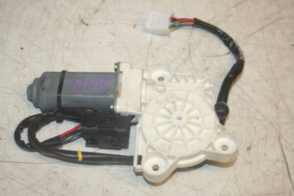 2005 MERCEDES S CLASS W220. PASSENGER SIDE REAR WINDOW MOTOR