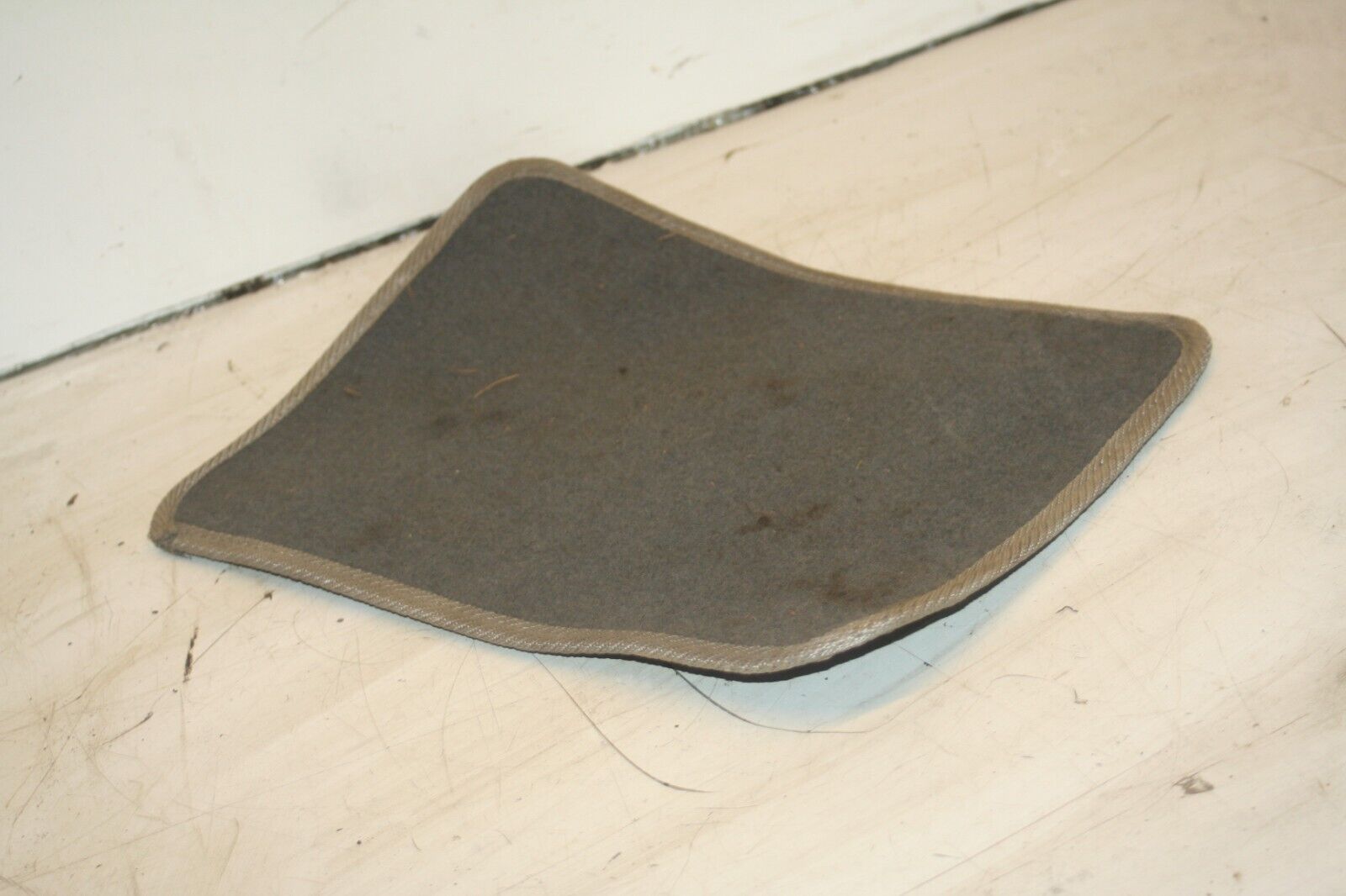1990 FORD GRANADA MK3. REAR FLOOR MAT