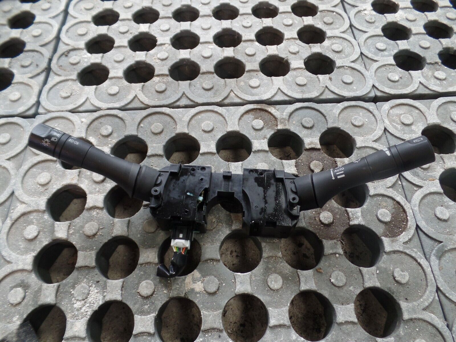 MK2 Nissan Note 2015 – Wiper / Indicator Stalks