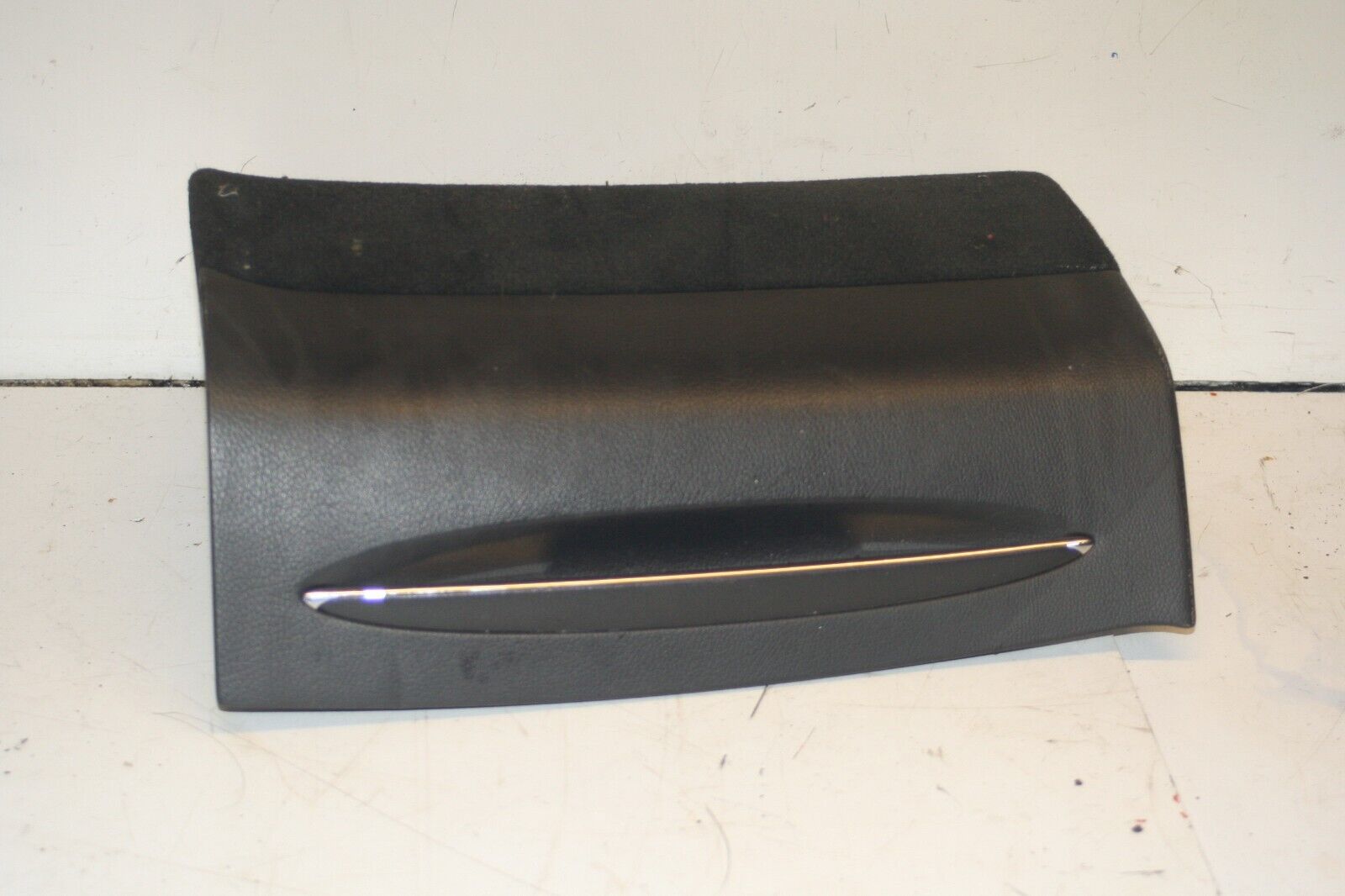 MERCEDES CLK W209. GEAR BOX LID - Image 3