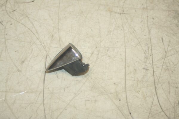 2005 MERCEDES S CLASS W220. EXTERNAL DOOR HANDLE END CAP LOCK COVER - Image 2