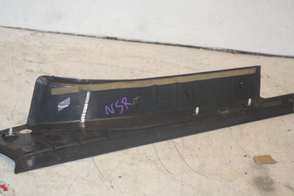 2005 MERCEDES S CLASS W220. PASSENGER SIDE REAR SILL TRIM KICK PLATE - Image 4