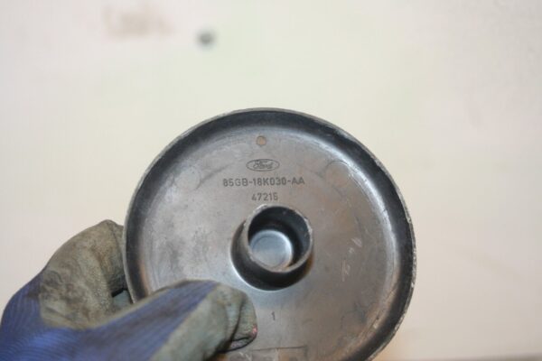 1990 FORD GRANADA MK3. SUSPENSION TOP COVER 85GB-18K030-AA - Image 3