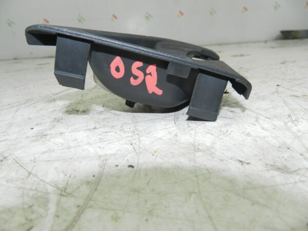 (131) 02 MERCEDES BENZ E CLASS ESTATE W210. DRIVER REAR DOOR HANDLE SURROUND - Image 2