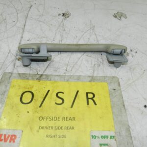 (131) 2002 MERCEDES BENZ E CLASS ESTATE W210. DRIVER REAR GRAB HANDLE