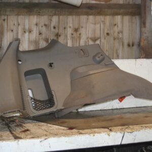 2009 KIA SORENTO. BOOT PLASTIC FAIRING TRIM PANEL