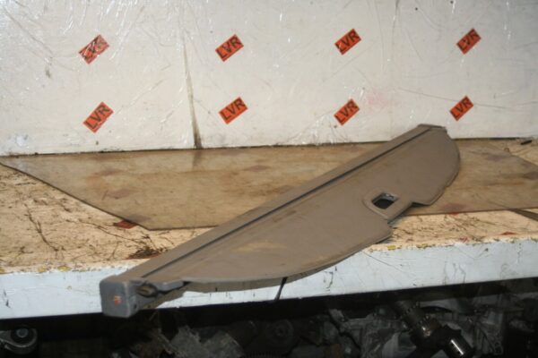 2009 KIA SORENTO. PARCEL SHELF RETRACTABLE - Image 2