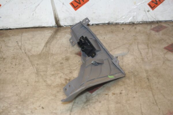 2009 KIA SORENTO. DASHBOARD PLASTIC TRIM - Image 2