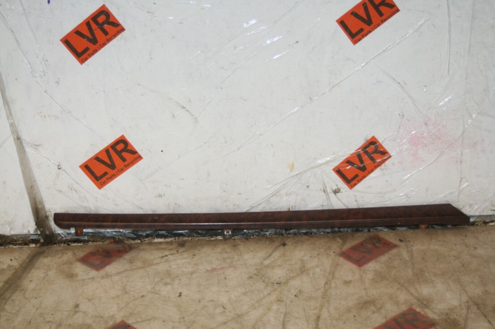 2009 KIA SORENTO. WOODEN DASH BOARD TRIM