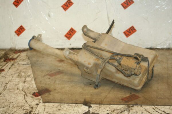 2009 KIA SORENTO. SCREEN WASH WASHER BOTTLE AND PUMP - Image 2