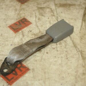 2009 KIA SORENTO. REAR SEAT BELT BUCKLE CLIP