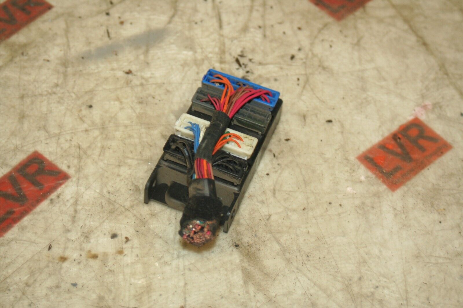 2009 KIA SORENTO. CONNECTOR WIRING BLACK