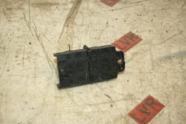 2009 KIA SORENTO. WIRING CONNECTOR NLOCK - Image 2