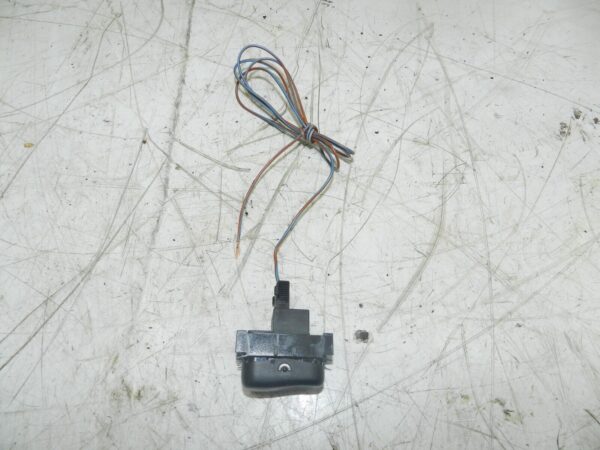 (131) 2002 MERCEDES BENZ E CLASS ESTATE W210. HEADLIGHT WASHER SWITCH - Image 2