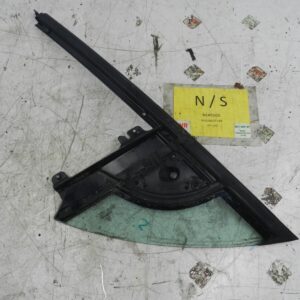 (135) 2003 CITROEN C3 PLURIEL CONVERTIBLE. PASSENGER SIDE QUARTER WINDOW GLASS