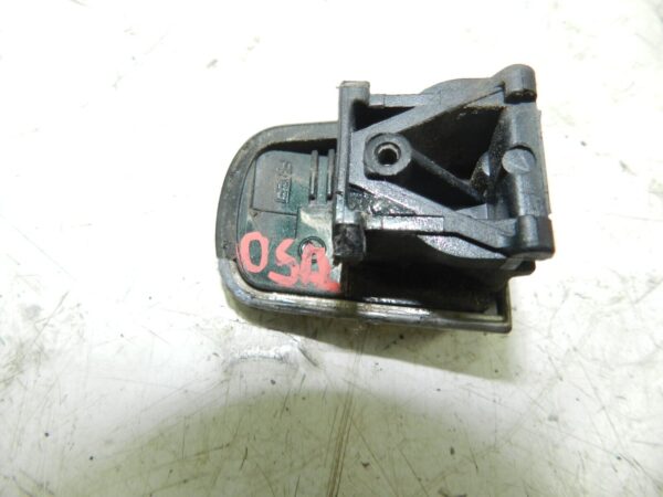 (131) 2002 MERCEDES BENZ E CLASS ESTATE W210. DOOR HANDLE KEY LOCK COVER GREEN - Image 2