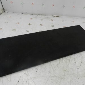 (131) 2002 MERCEDES BENZ E CLASS ESTATE W210. 7 SEATER BOOT CARPET PANEL