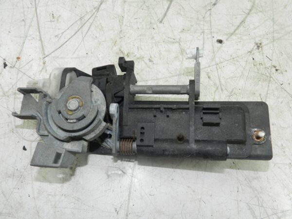 (131) 2002 MERCEDES BENZ E CLASS ESTATE W210. BOOT LID TAILGATE DOOR HANDLE - Image 2