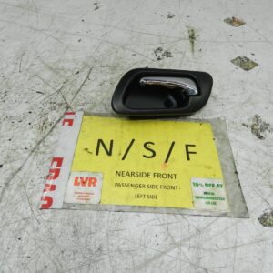 (138) 1998 HONDA ACCORD MK6. PASSENGER SIDE FRONT DOOR HANDLE INNER
