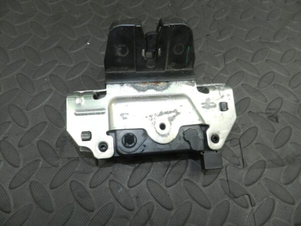 (144) 2009 VAUXHALL ASTRA H. BOOT LID TAIL GATE LOCK LATCH MOTOR - Image 2