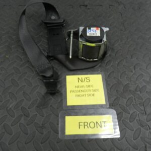 (144) 2009 VAUXHALL ASTRA H. PASSENGER SIDE FRONT SEAT BELT