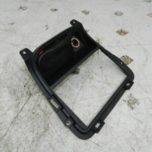 (138) 1998 HONDA ACCORD MK6. CENTRE CONSOLE FRAME ASH TRAY