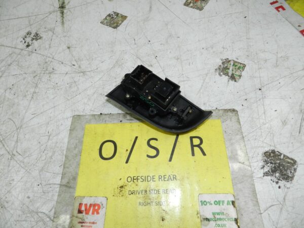 (138) 1998 HONDA ACCORD MK6. DRIVER SIDE REAR WINDOW SWITCH - Image 4