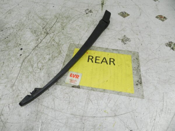 (138) 1998 HONDA ACCORD MK6. REAR WIPER ARM