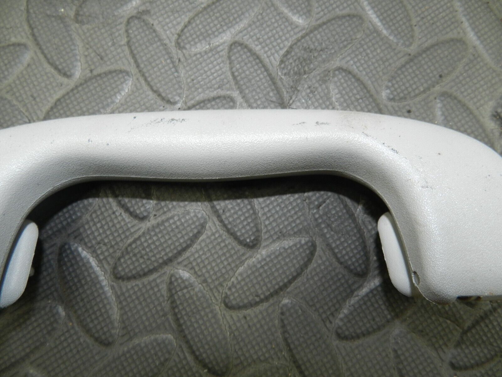 (144) 2009 VAUXHALL ASTRA H. GRAB HANDLE - Image 2