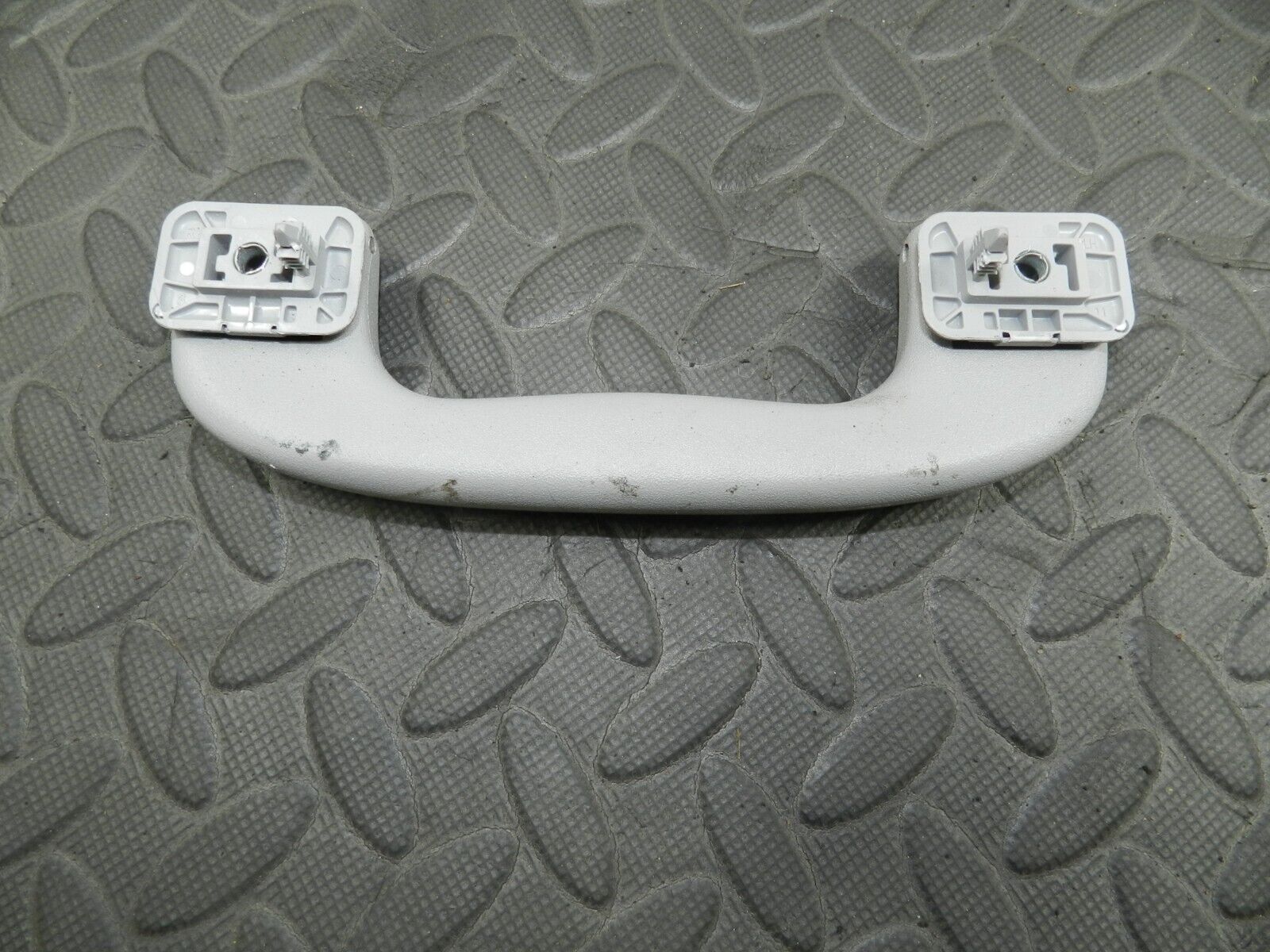 (144) 2009 VAUXHALL ASTRA H. GRAB HANDLE - Image 3