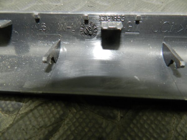 (144) 2009 VAUXHALL ASTRA H. DOOR HANDLE TRIM - Image 2